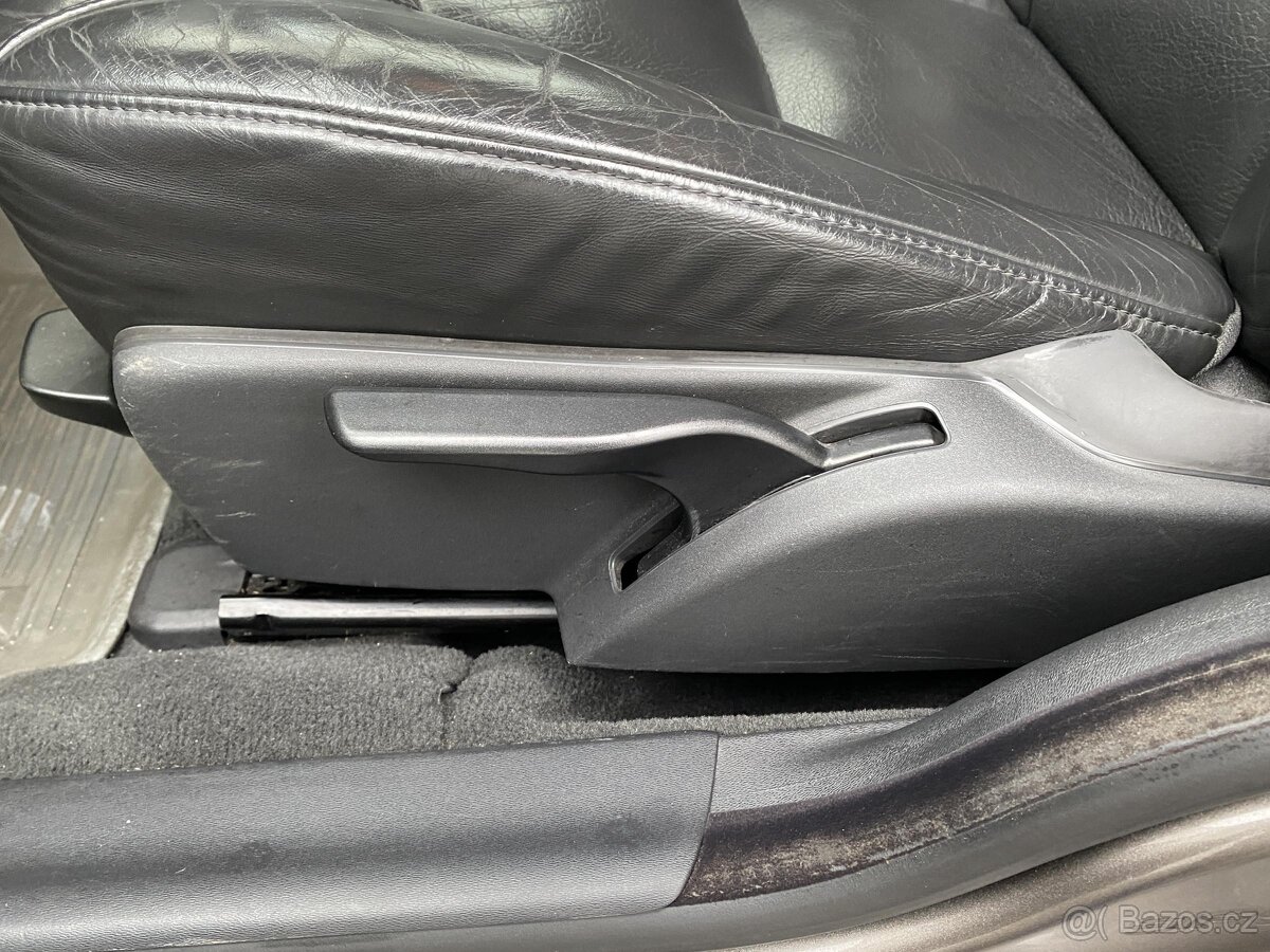 Volvo V70 2.0d , 100 kW nafta, 2010 - 9