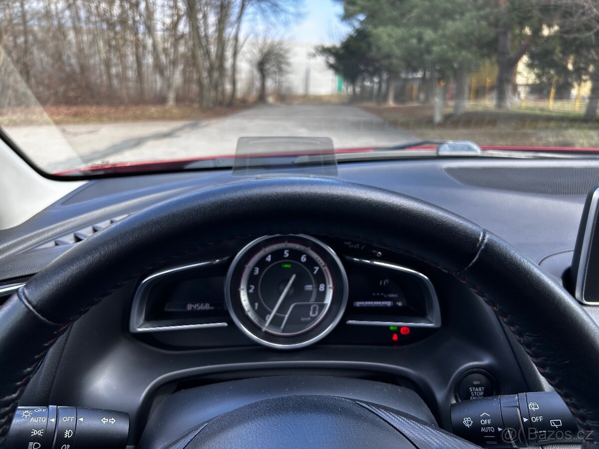 Mazda 3 2.0 Skyactiv G (121 kW) • Revolution • 2015 - 9