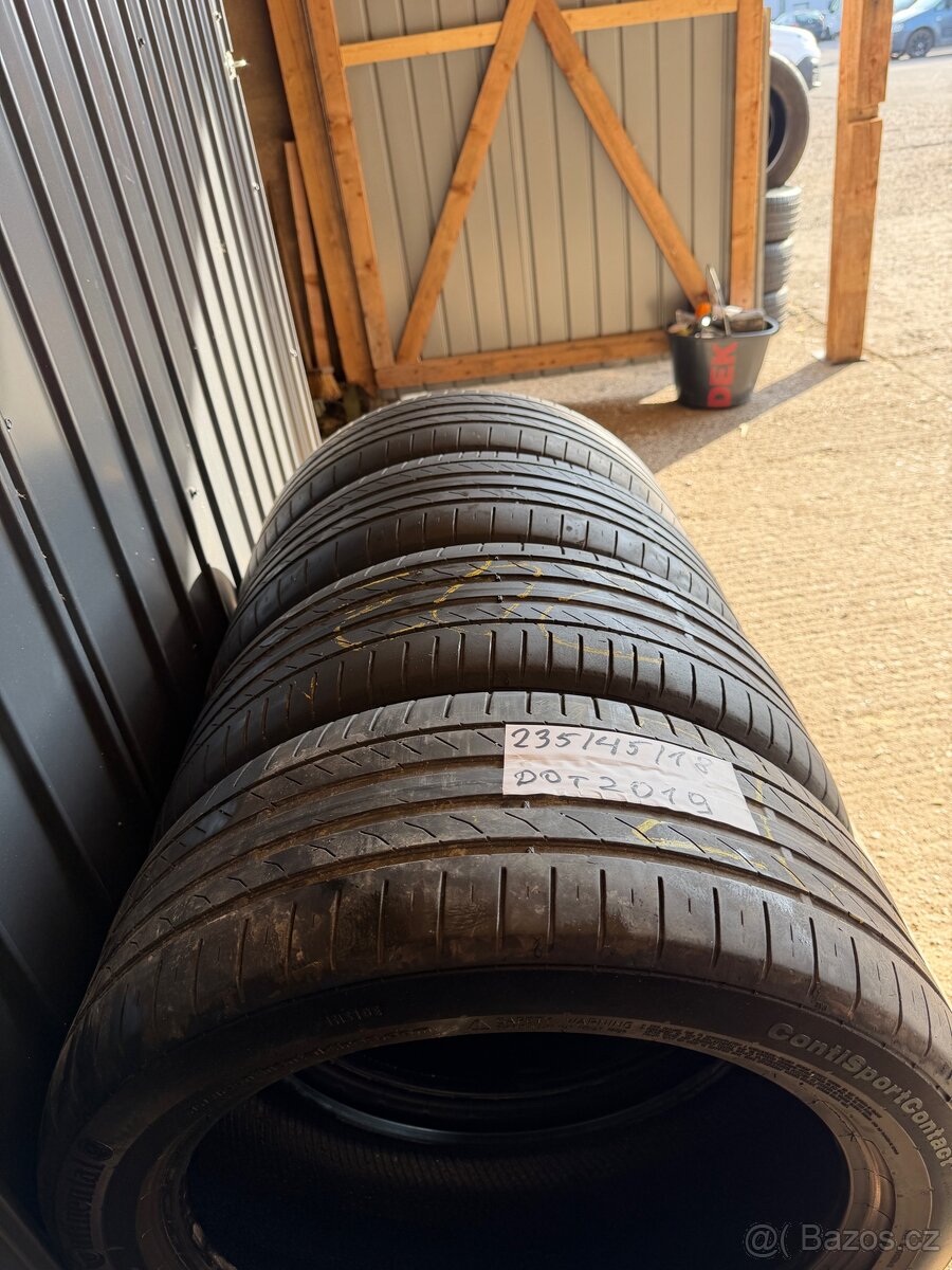 Prodám letmí 235/45/18 - 9