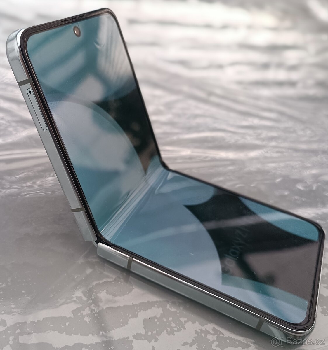 DEMO - Nový Samsung Z Flip 5 - SM - F731B - POZOR DEMO - 9