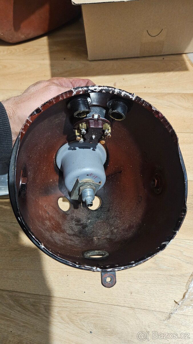 Prodám přední světlo na Jawa Californian - 9