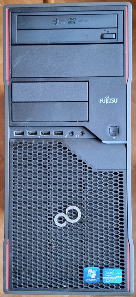 Prodám stolní PC 5x HP, Fujitsu - 9