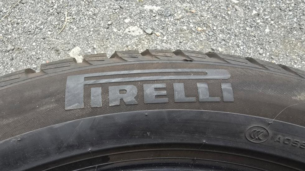 Zimní pneu 235/50/19 Pirelli - 9