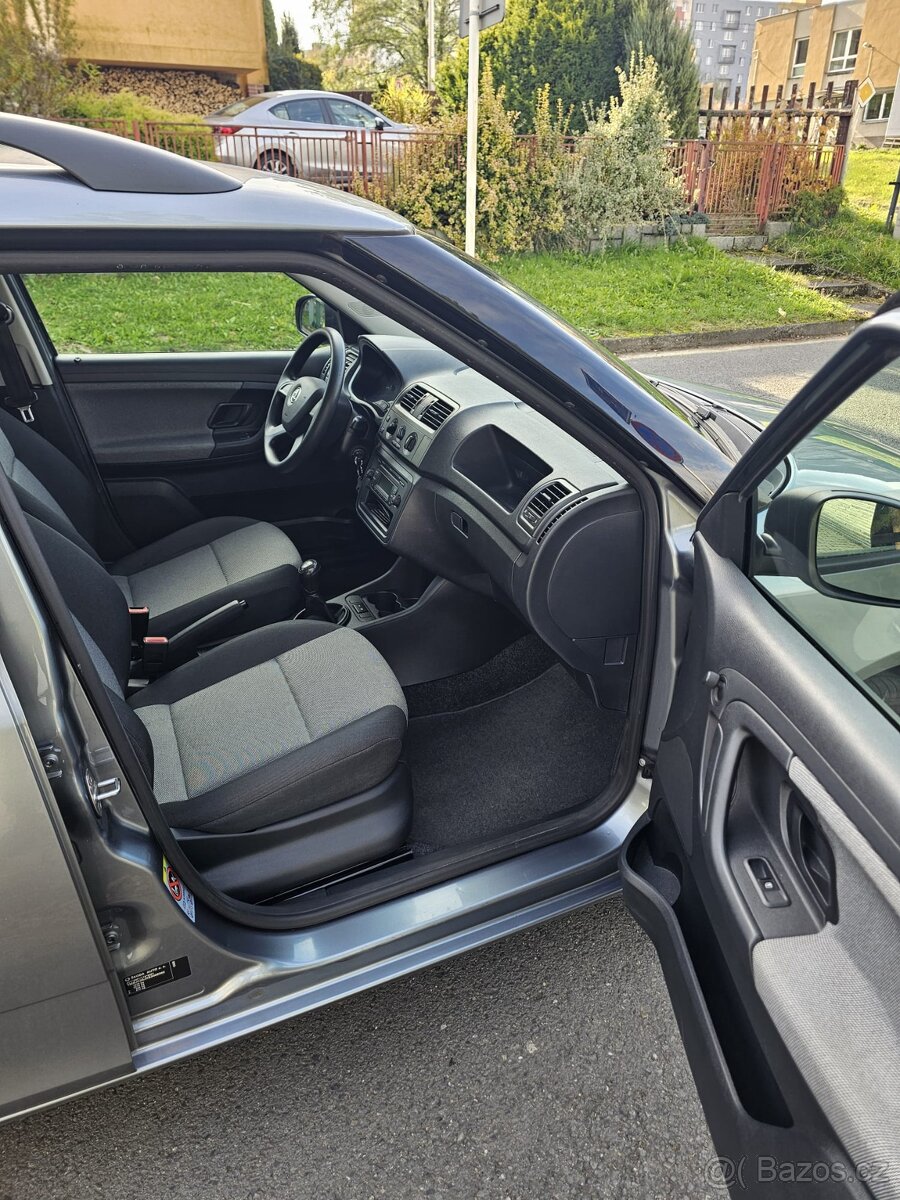 Škoda Fabia II Combi 1.4 16V 63 kW - 9