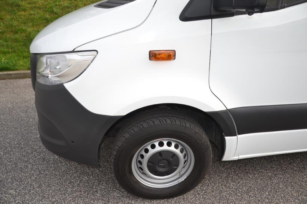 Mercedes-Benz Sprinter 317 CDi XL facelift výbava 11.000 km - 9