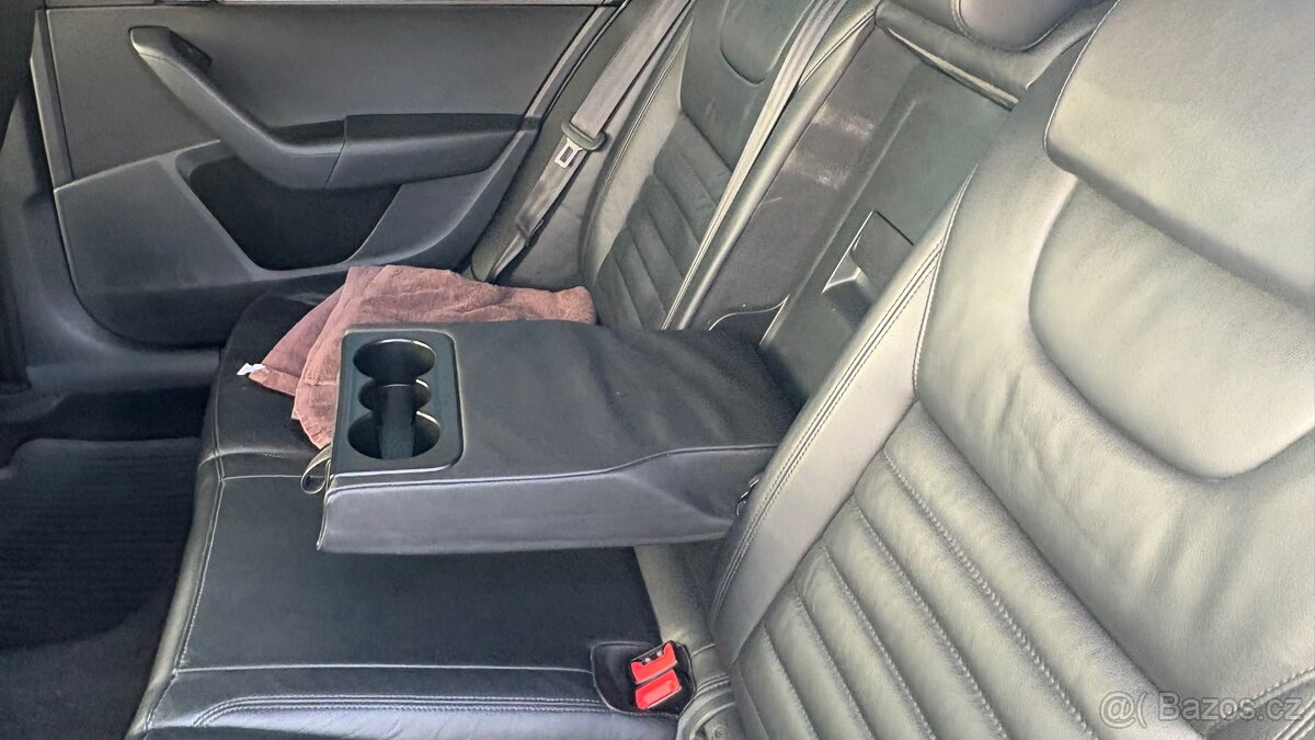 Prodám Škoda Octavia 1,6TDi combi, aut. - 9