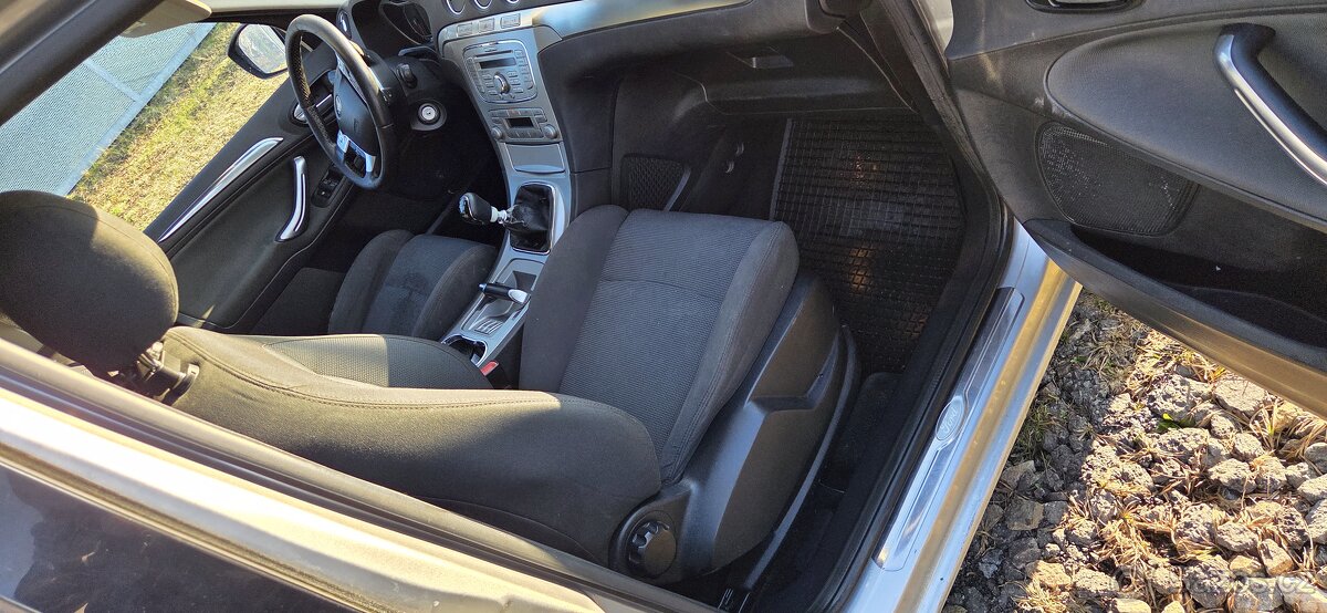 Ford S Max 2.0TDCi 103 kW Titanium 🙂 - 9