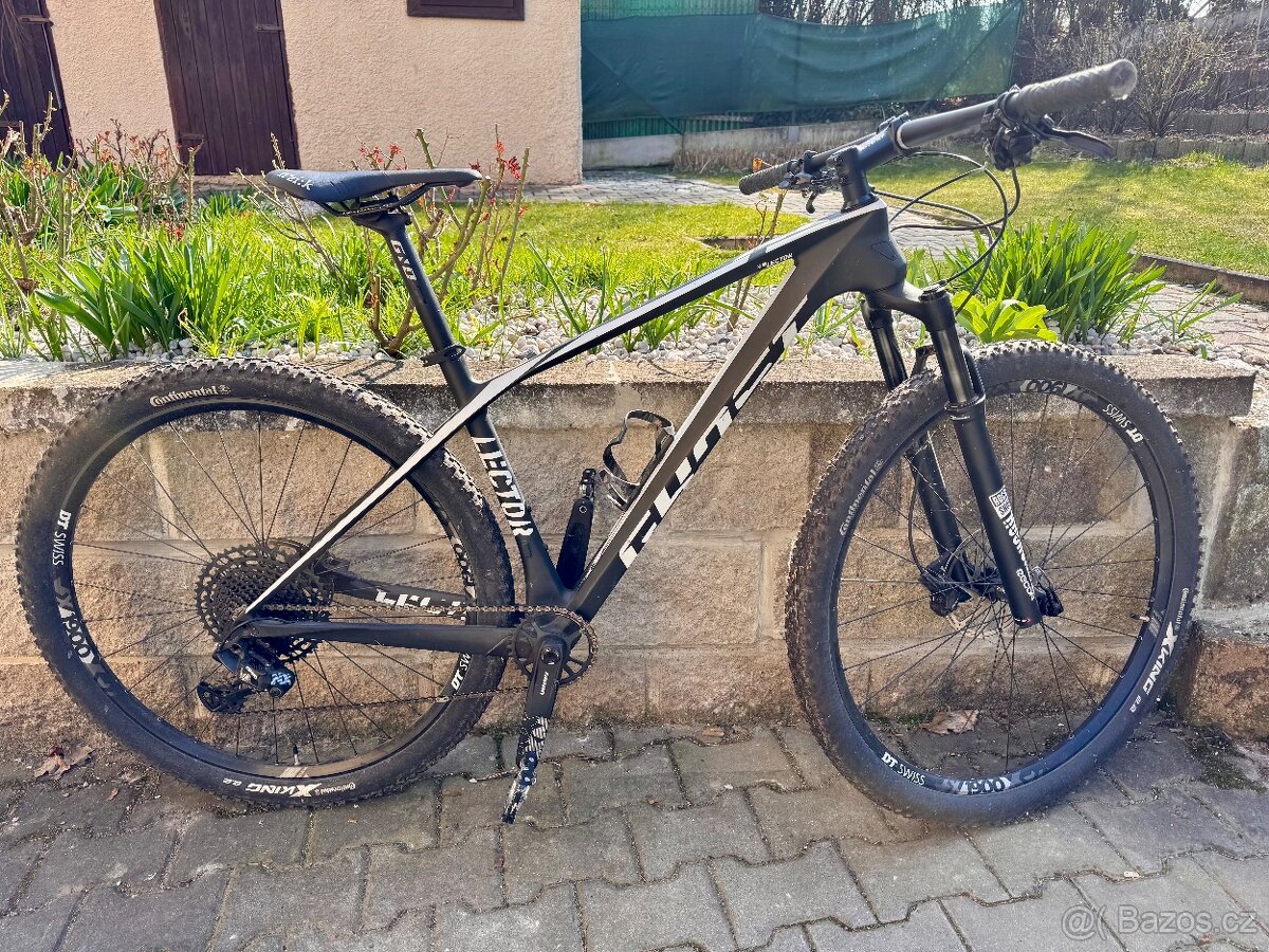 Ghost Lector, celokarbon M rám, 2021 - 9