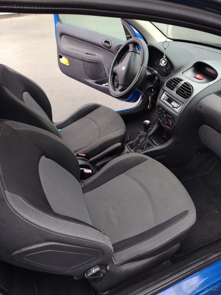 Peugeot 206 - 9