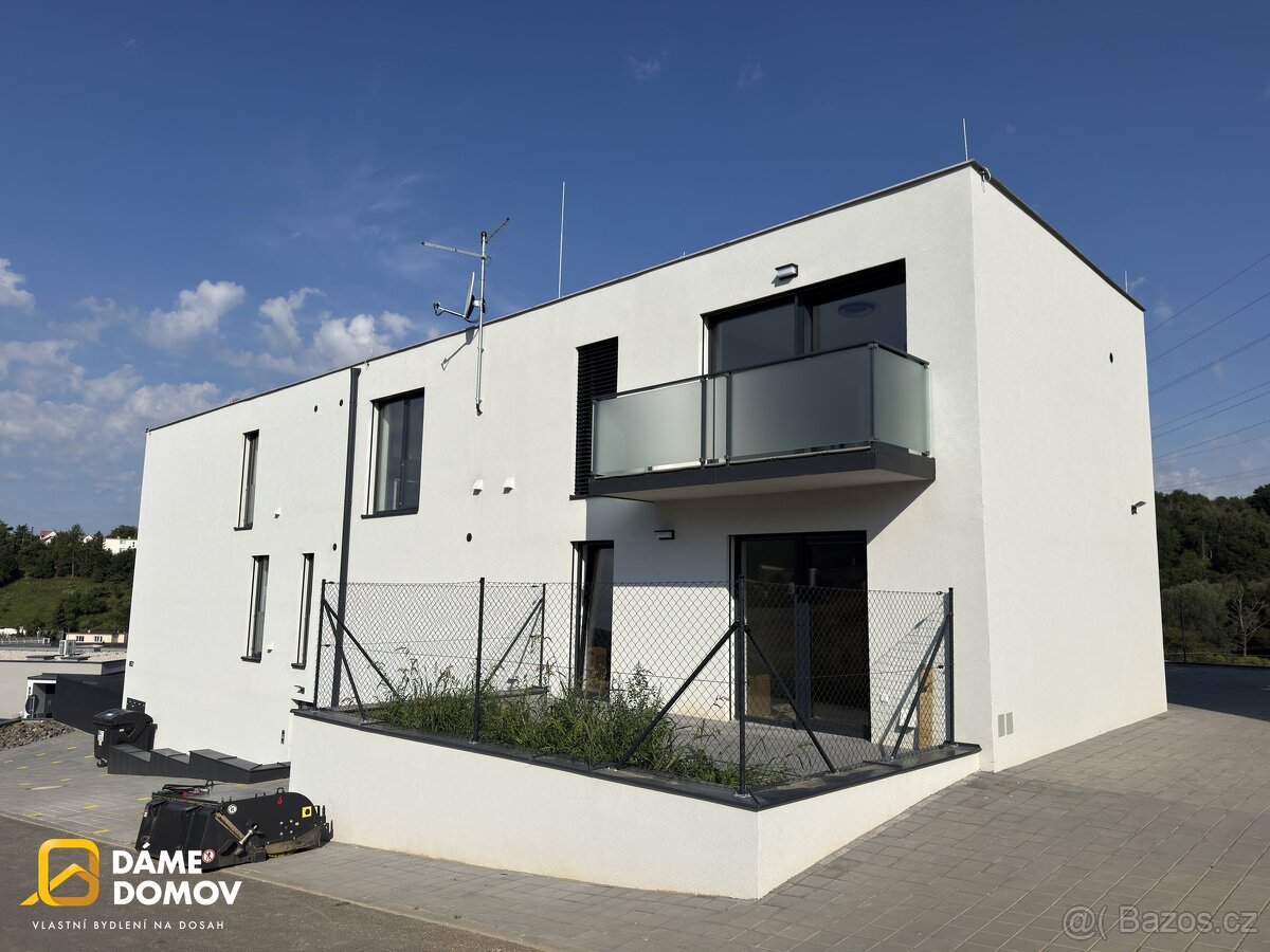 Pronájem bytu 1+kk 33 m², Zlín - Prštné, ev.č. 02348 - 9