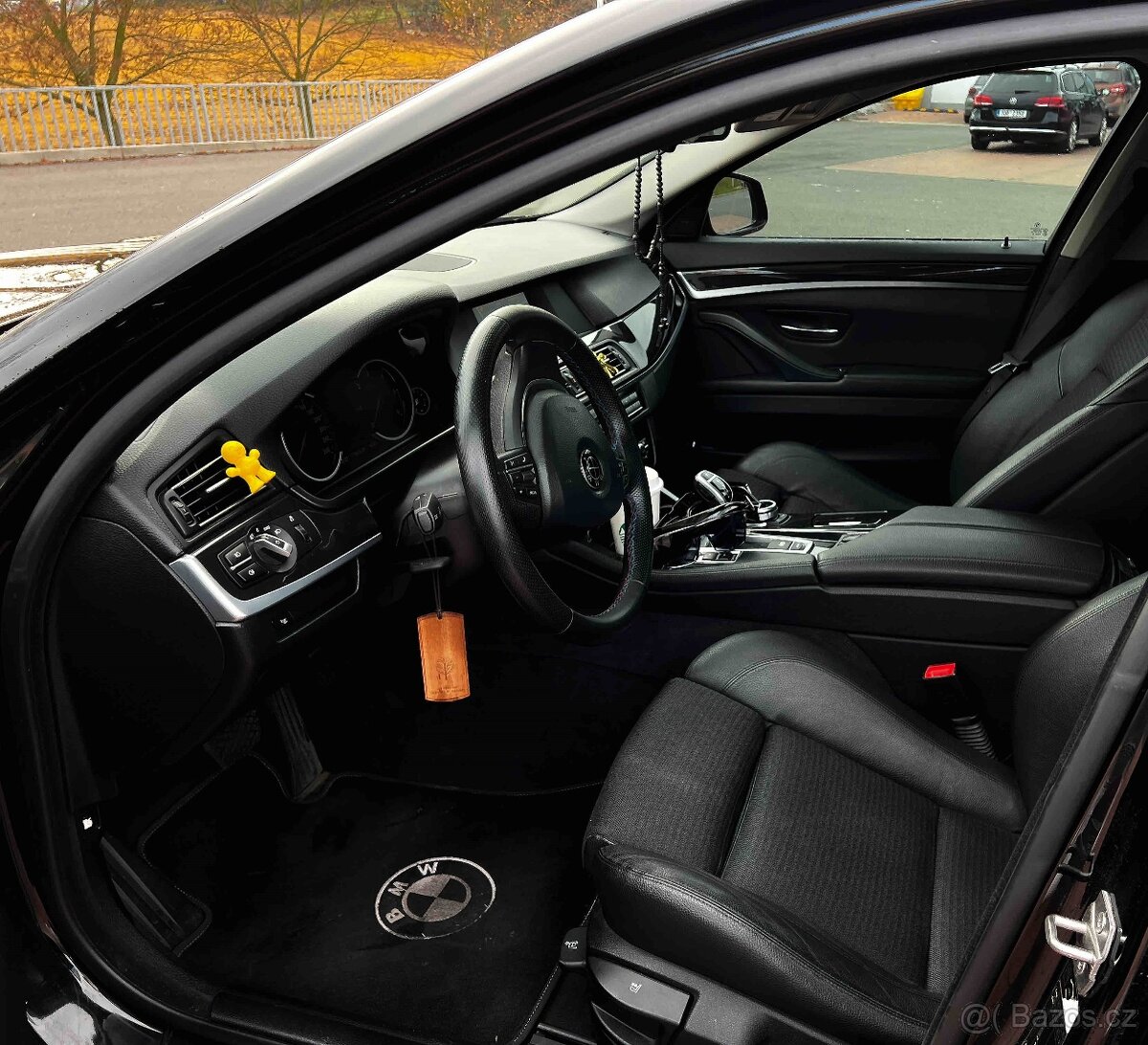 BMW 530d (190 kW), automat – perfektní stav, top výbava - 9