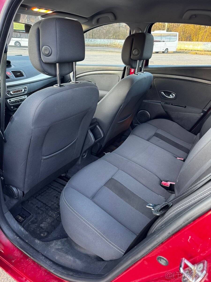 Renault Megane 1.5 dCi - 9