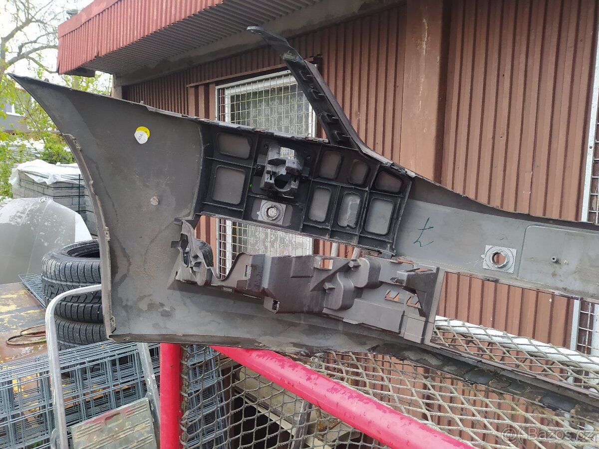 Octavia 3 nárazník předek - 9