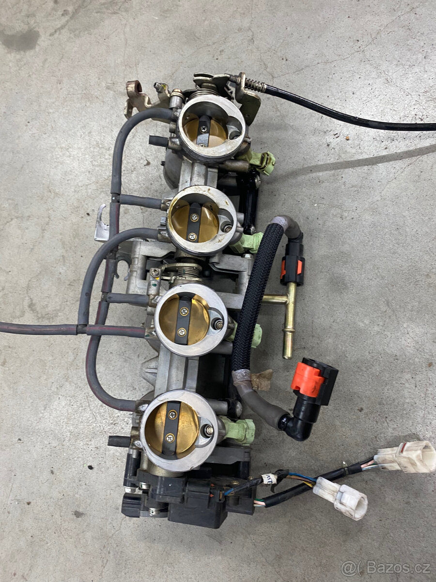 Kawasaki Ninja ZX-6R, hlava, díly do motoru - 9