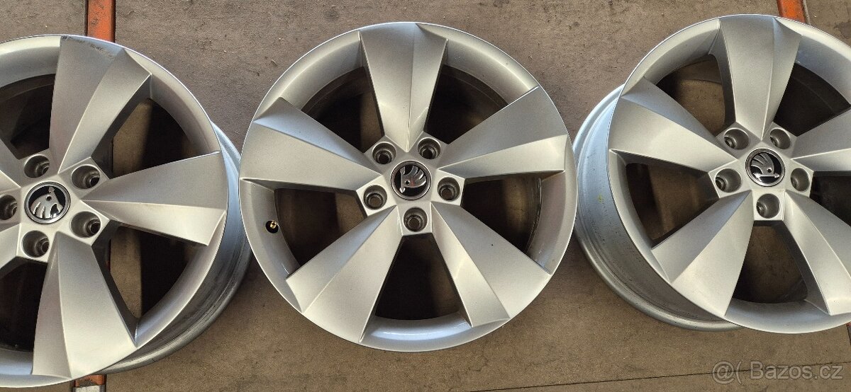 Alu kola originál Škoda 5x112 6,5x17 ET38 565 601 025 J - 9
