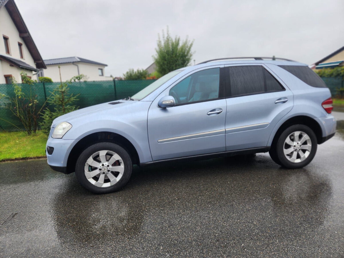 Mercedes-Benz ML 320 CDI, r.v. 2008 - 9