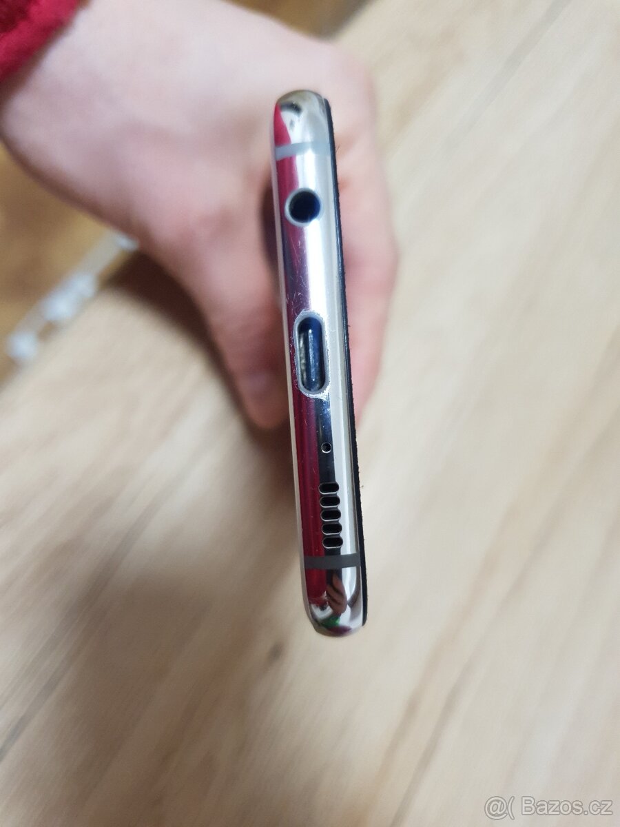 Samsung galaxy S10e - 9