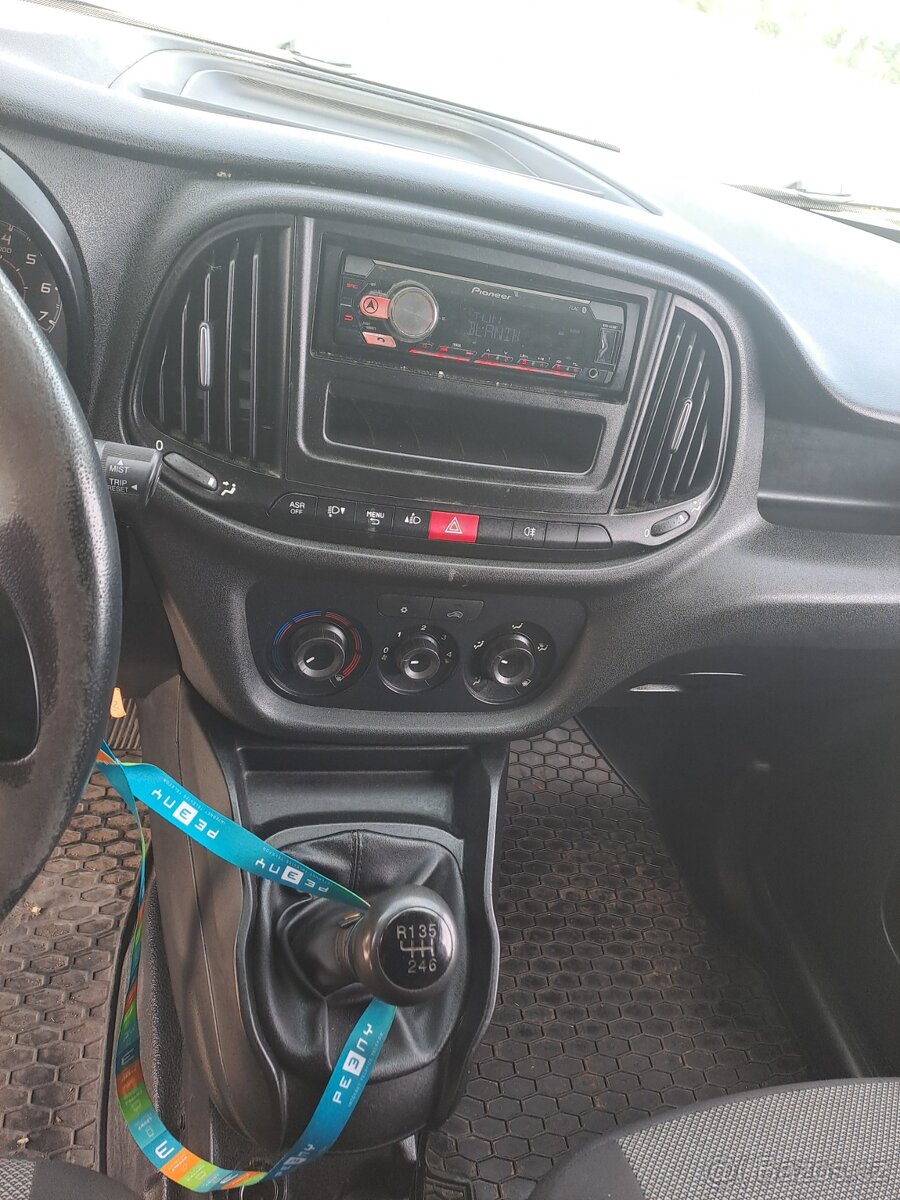 Fiat Doblo Cargo ,1.6 MTJ 77kw,r.v8/2019 - 9