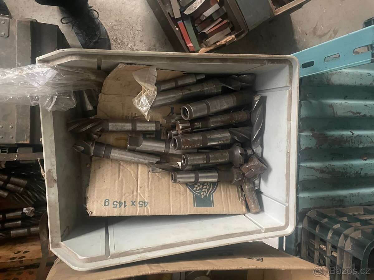 Vrták freza frezka - 9