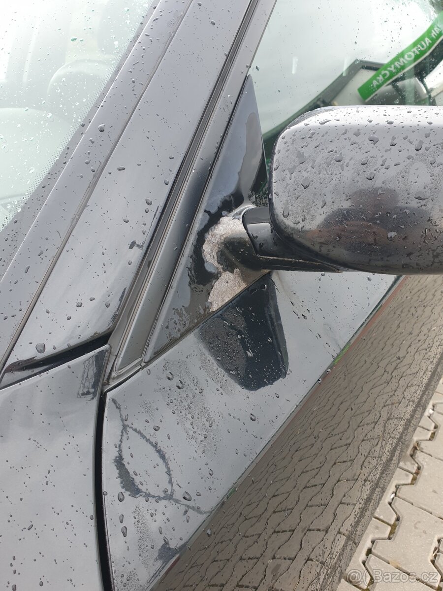 BMW E61 530D Manuál - 9