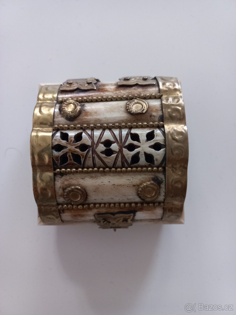 Šperkovnice s erbem +ze slonové kosti - 9