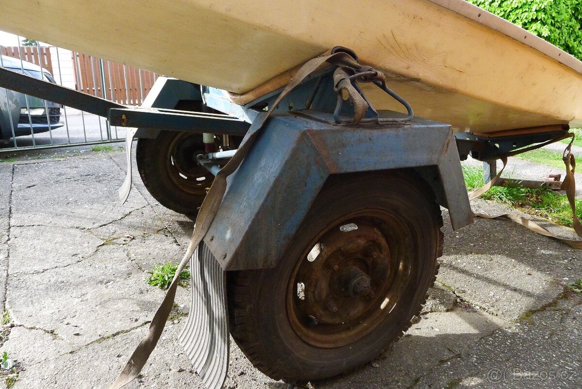 Plachetnice třídy Mlok s vozíkem - 9