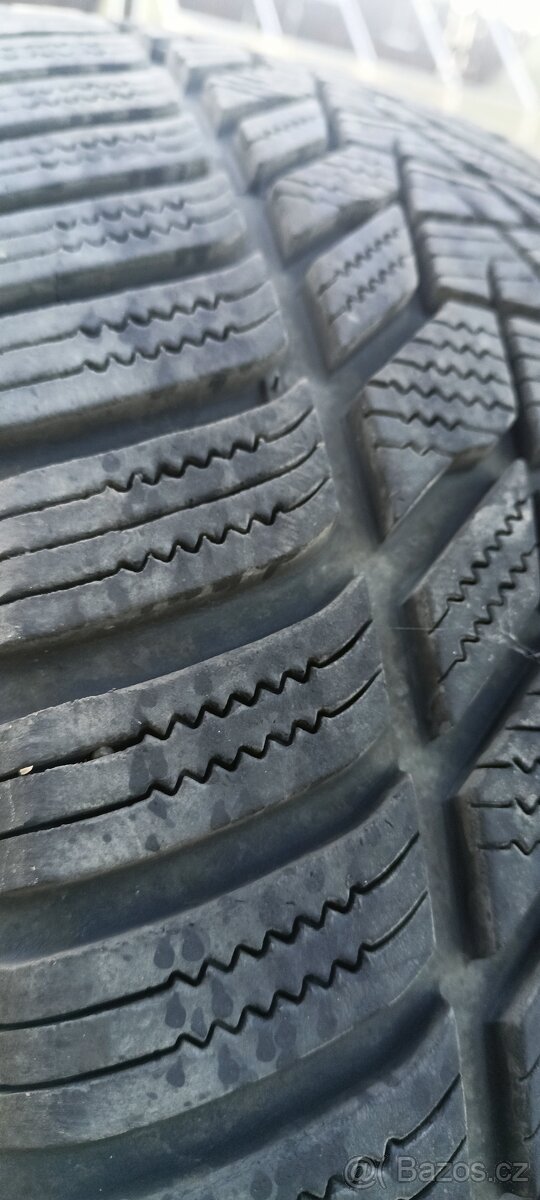ZIMNÍ SADA 5×112/19 PNEU 235/45/19 HANKOOK - 9