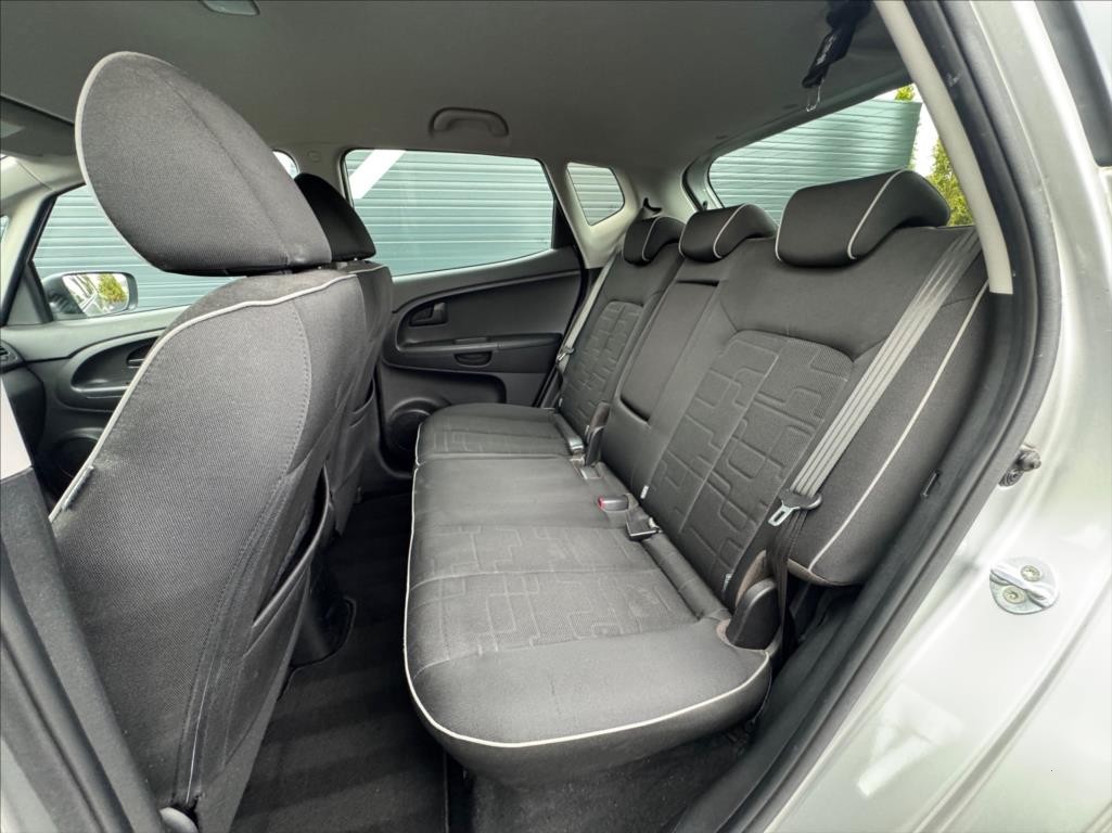 Kia Venga 1,6 (2013) - 9