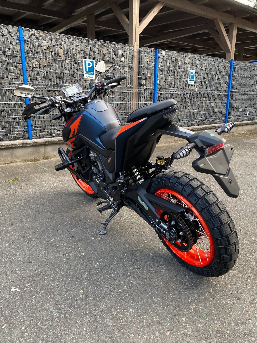 Zontes U1 125 Hyper Trail drátěná kola - zlevněno - 9