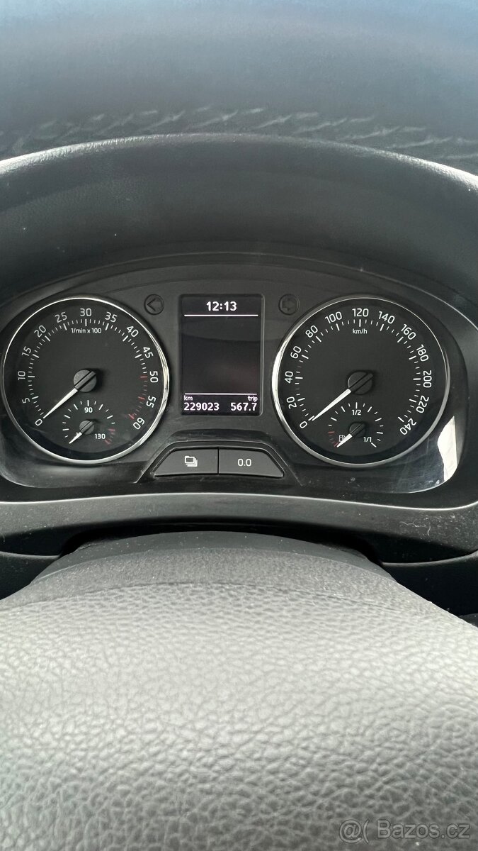 ŠKODA RAPID 1,6 TDI SPACEBACK - 9