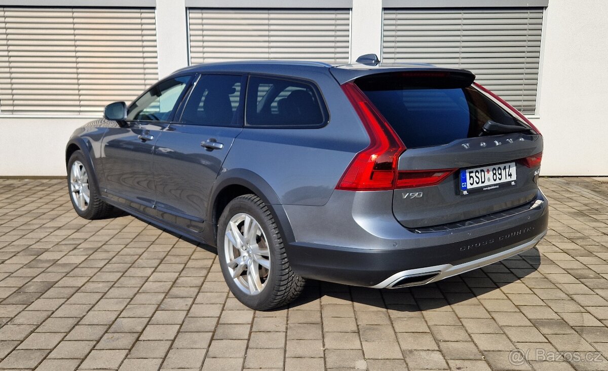 V90 Cross Country, D4, nezáv.topení - 9