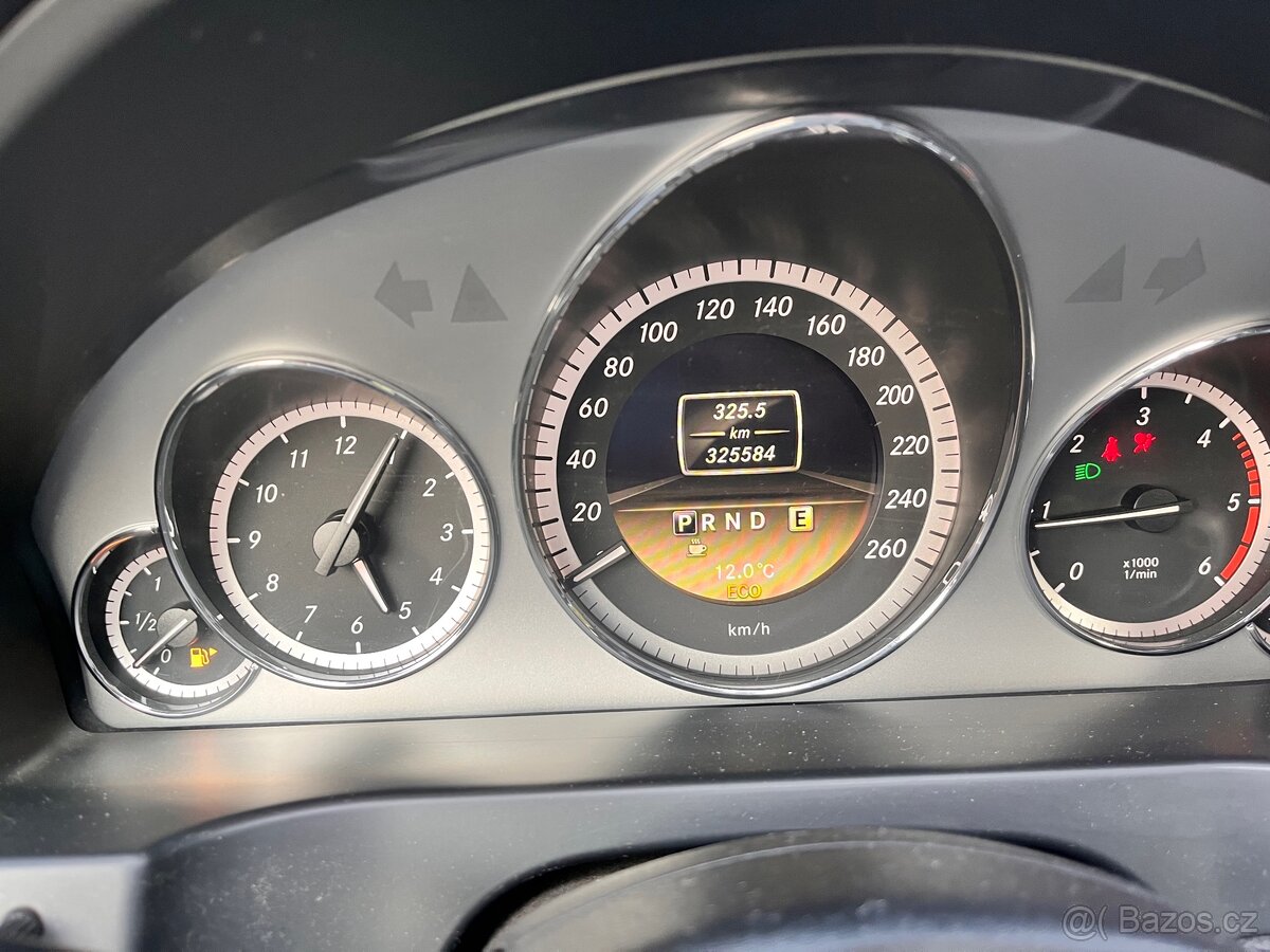 Mercedes-Benz E Coupé 220 CDI 2012 - 9