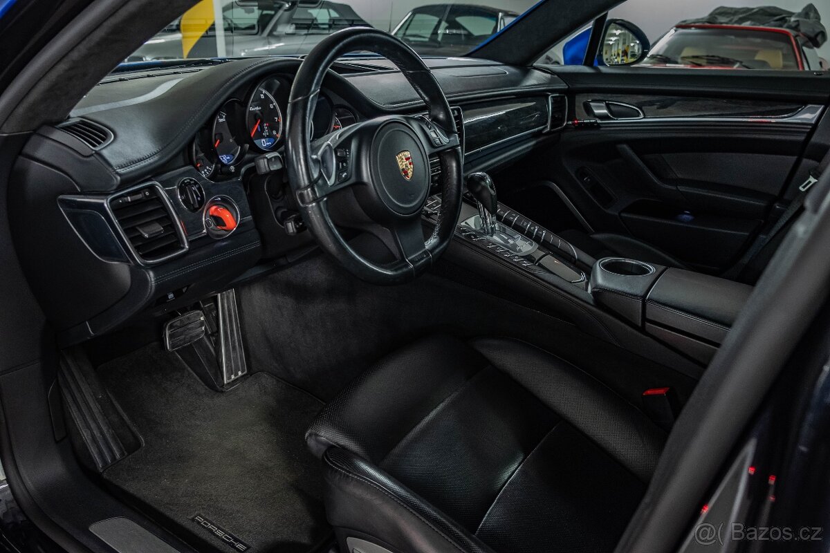 Porsche Panamera Turbo, Chrono, Burmester, folie - 9