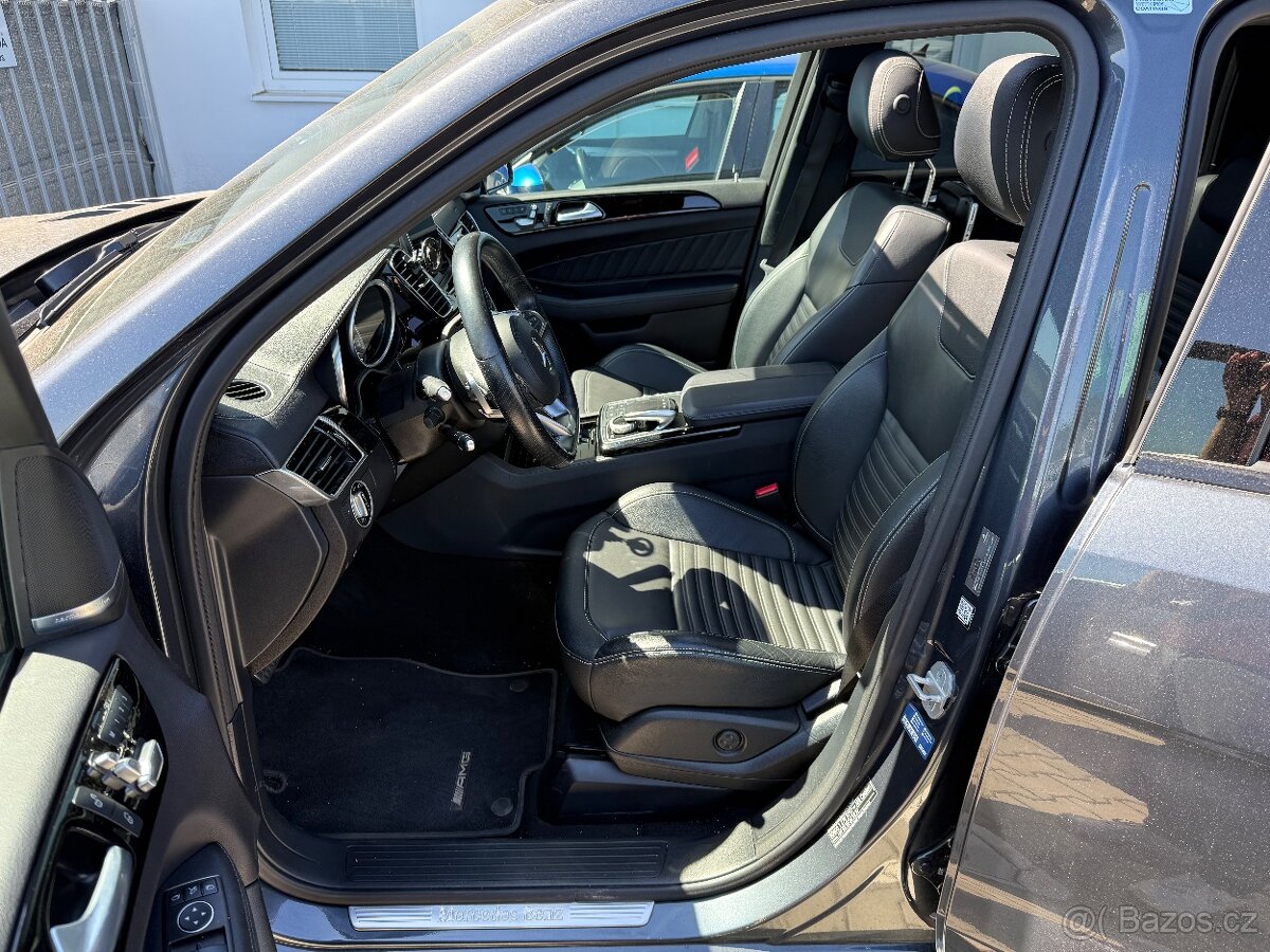 Mercedes Benz GLS - 9