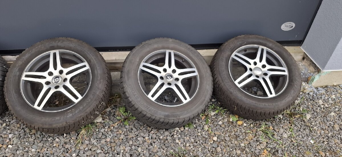 Zimní sada alu kol na VW Passat, 215/60 R16 - 9