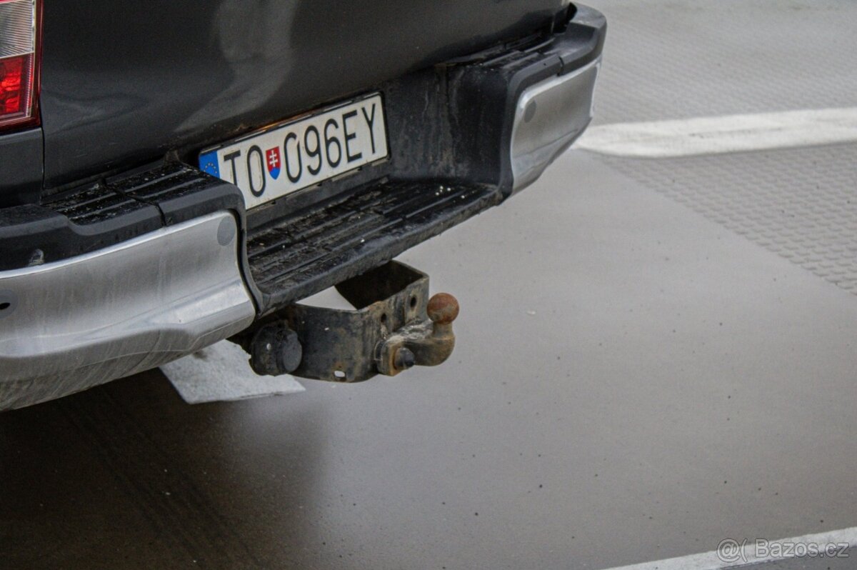 Toyota Hilux 2.4 D-4D Active A/T | 4x4 | - 9