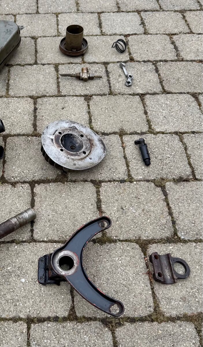 ČZ 125 B T - dily - 9