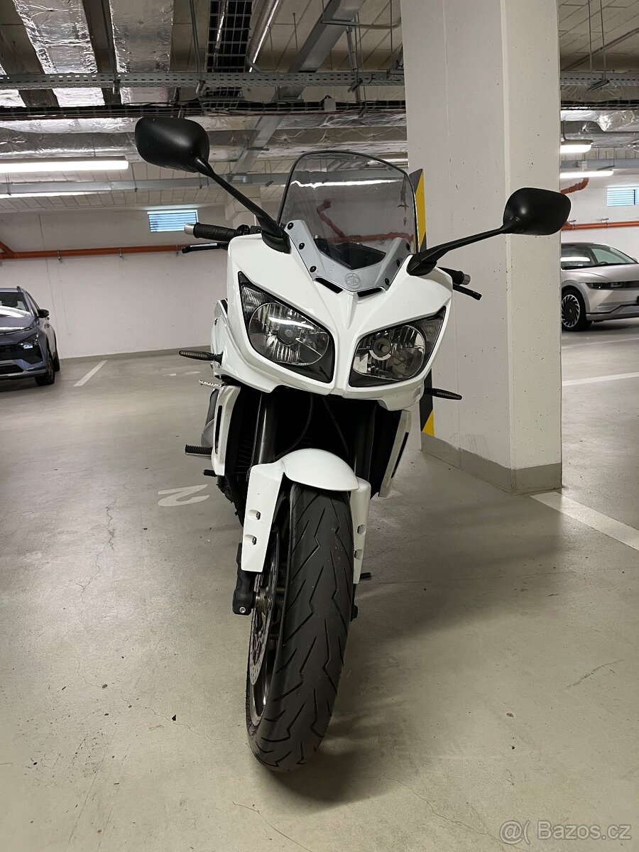 Yamaha fz1 - 9
