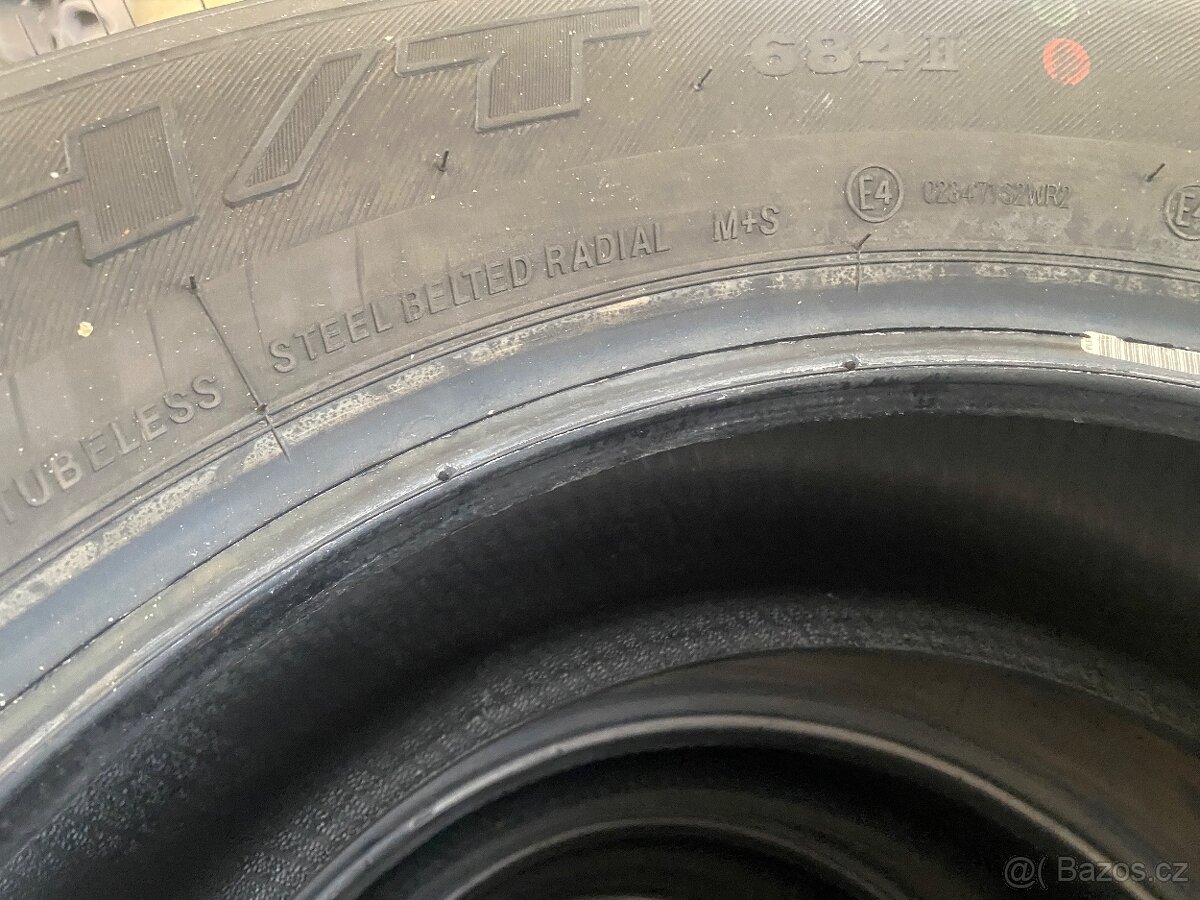 Pneu Bridgestone - 9
