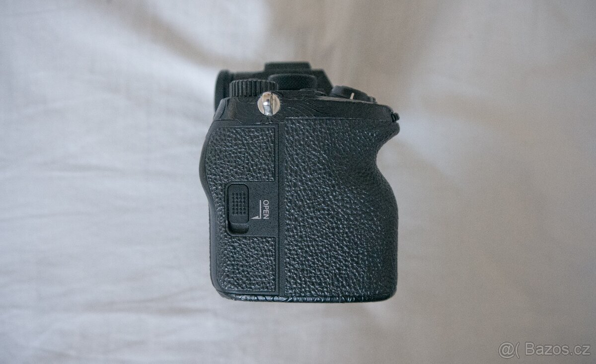 SONY ALPHA A7 IV - 9