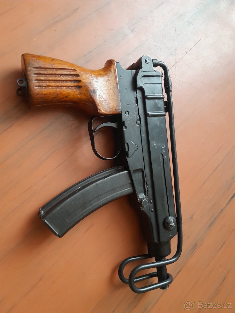 Znehodnoceny samopal vz 61 - 9