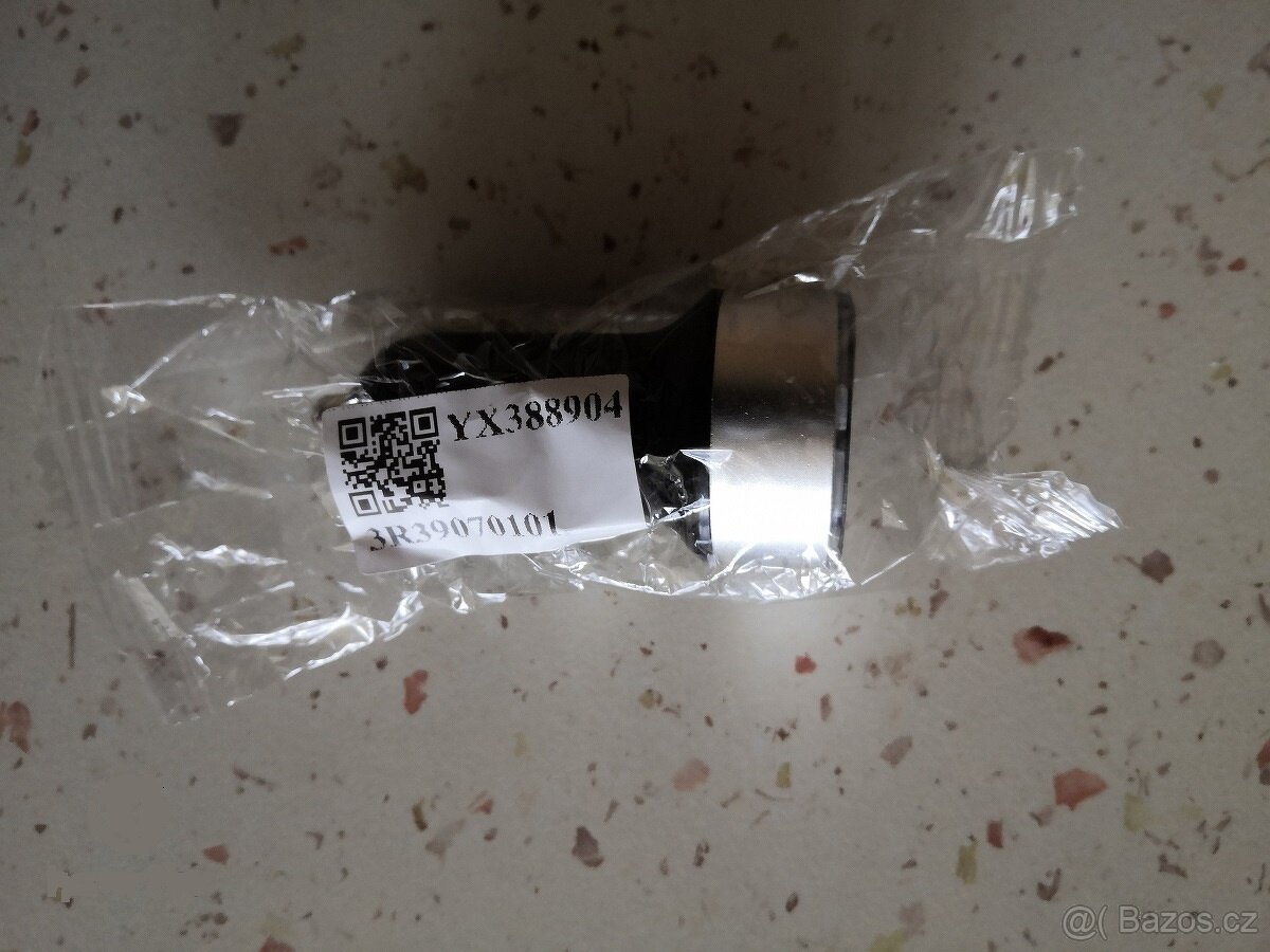 USB nabíječka do auta - 9