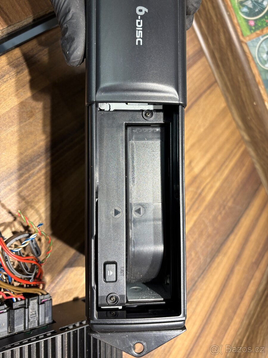 Originál DSP zesilovač NOKIA + CD měnič = Passat B5 a - 9