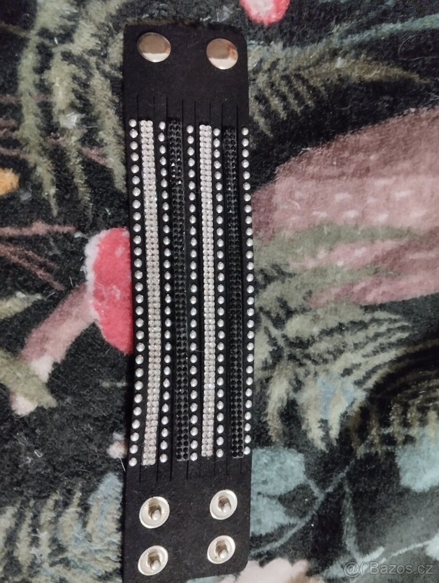 Semišové náramky - 9