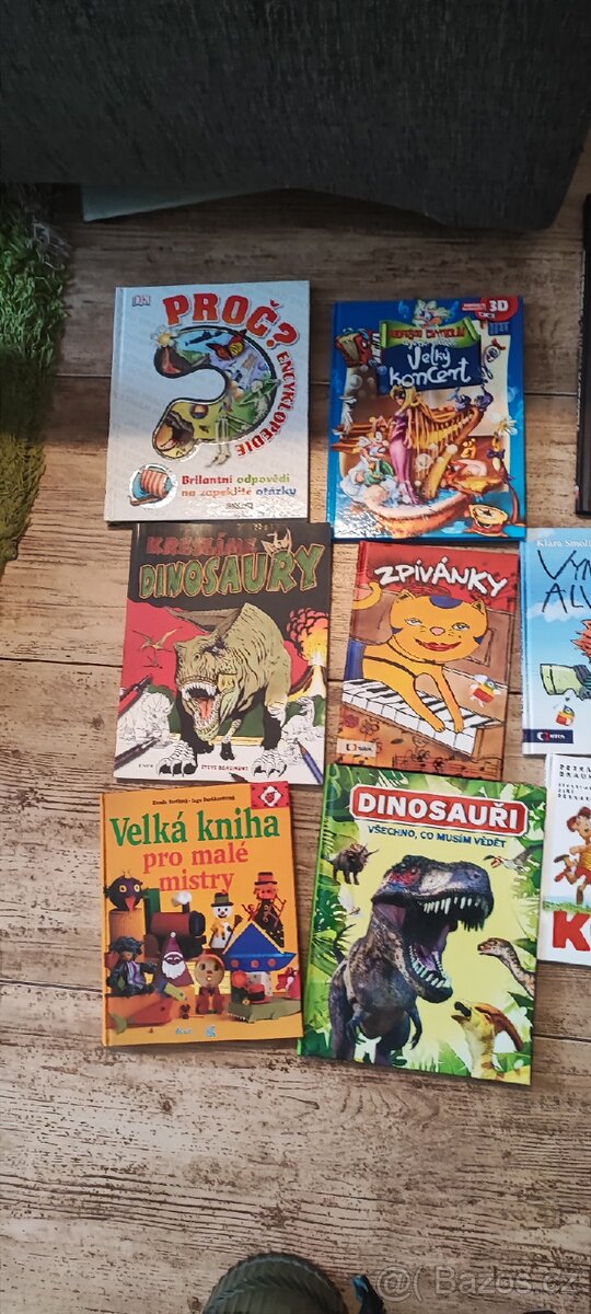 Knížky , hry , komiksy Marvel , puzzle pouze celek - 9