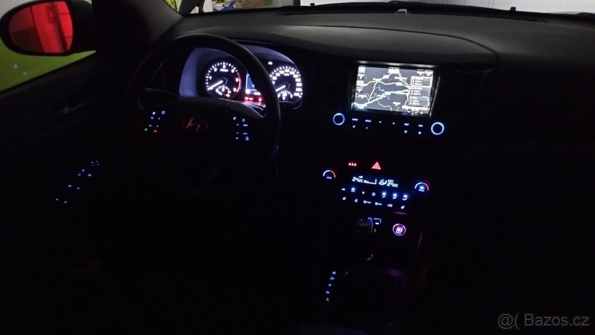 HYUNDAI TUCSON 1,7 CRDi 85kW První majitel Najeto 58 tis.km - 9