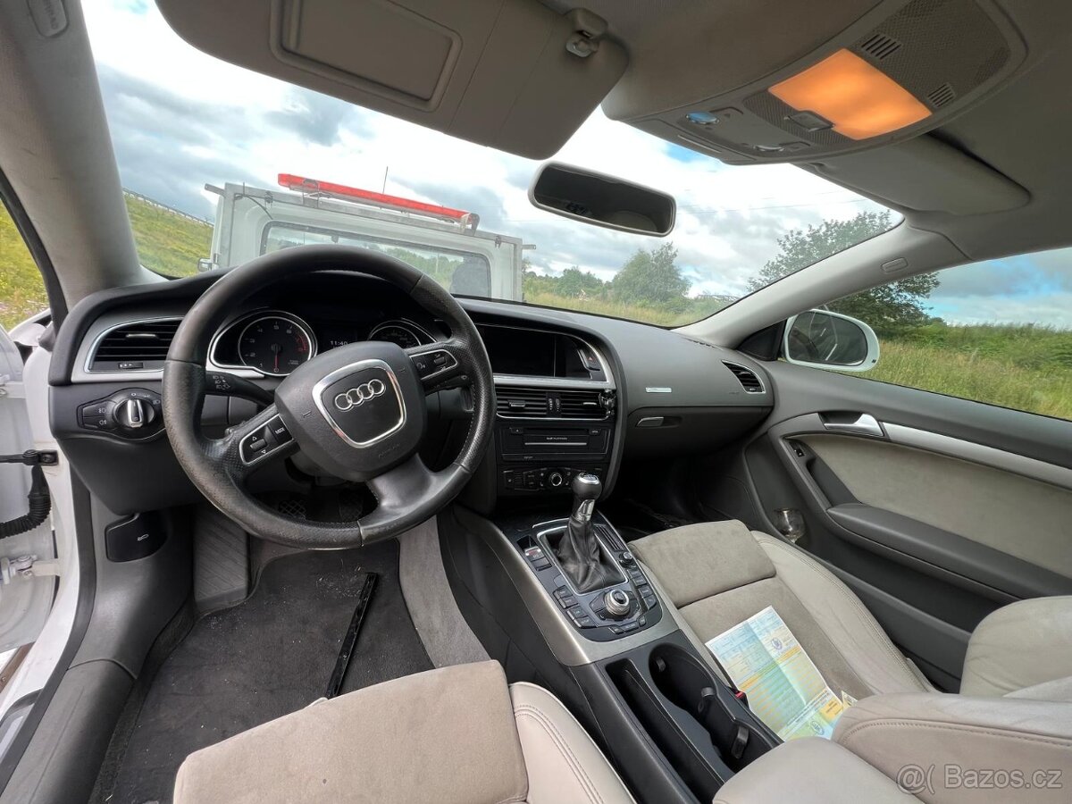 Audi A5 Coupe 2.0TFSI 155KW CDNC KCA LY9C r.v. 2009 - 9