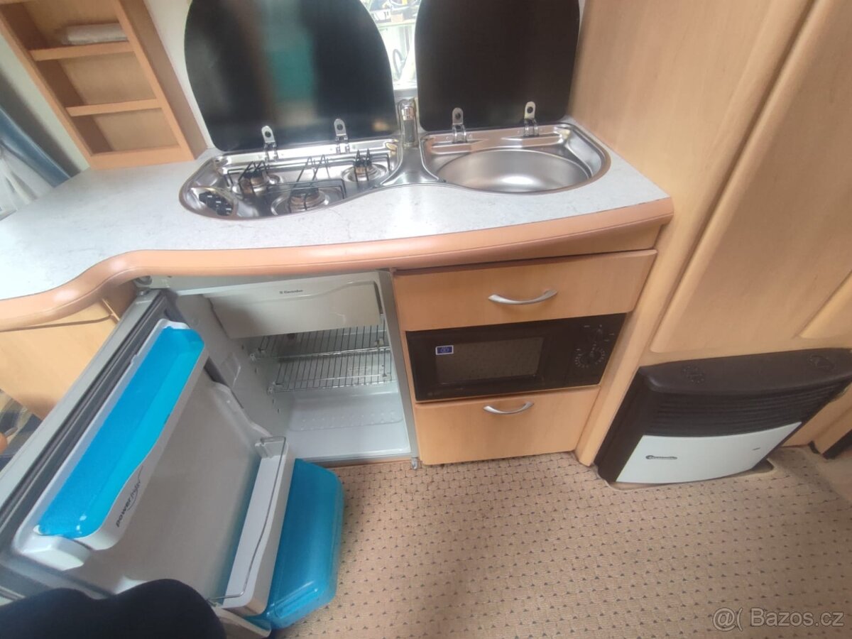 Hobby de Luxe 540 UL r.v. 2003, 100km/h, STK - 9