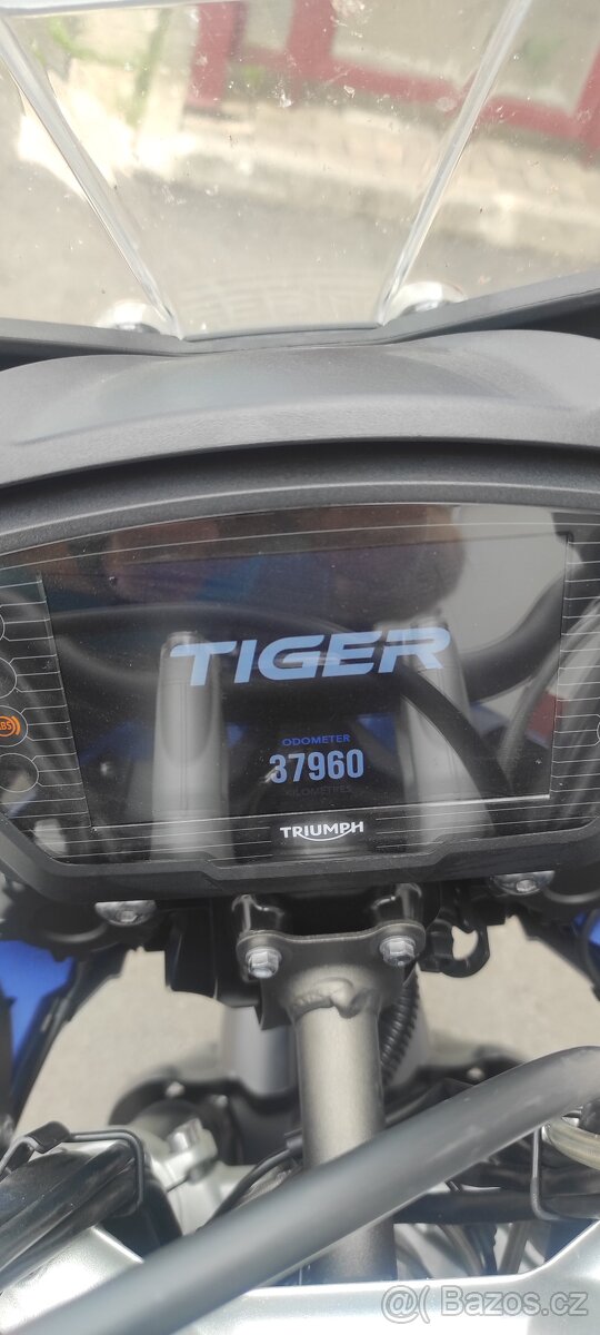 Triumph Tiger 800 xcx - 9