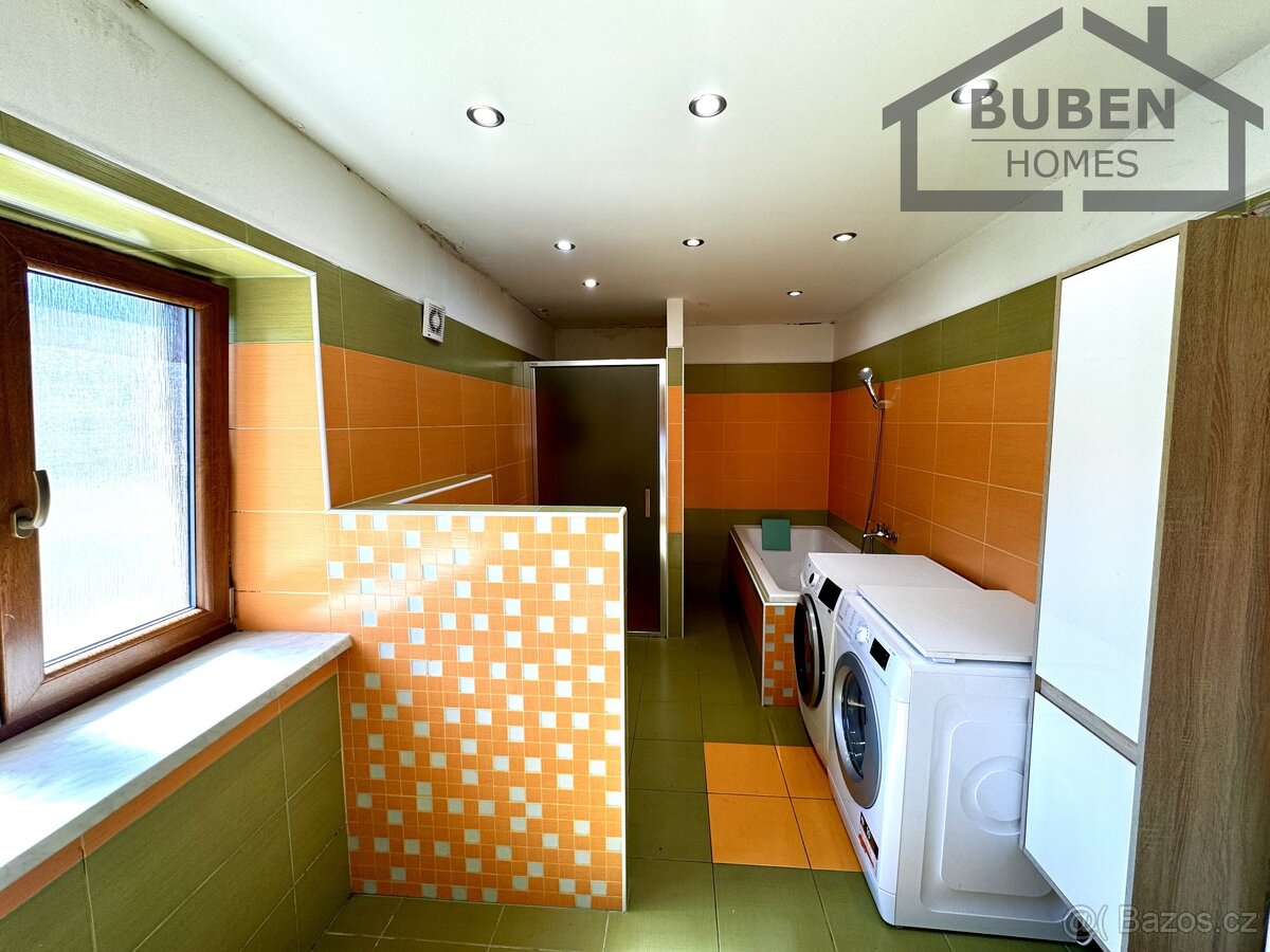 Rodinný dům - polosamota ( 120 m²), zahrada 1491 m² - Chodsk - 9